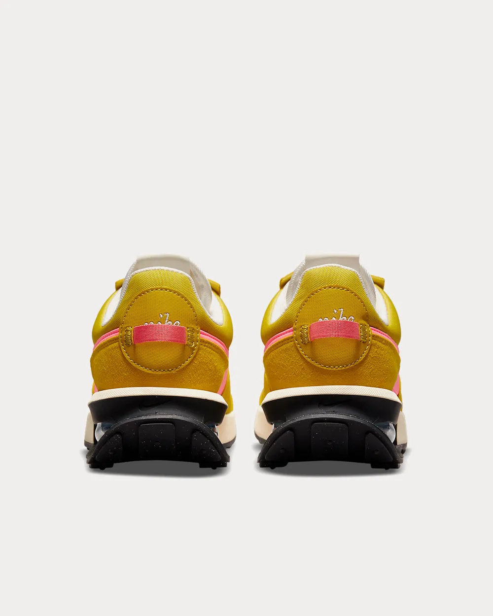 Air Max Pre Day LX Dark Citron / Pink Gaze / Saffron Quartz Low Top Sneakers