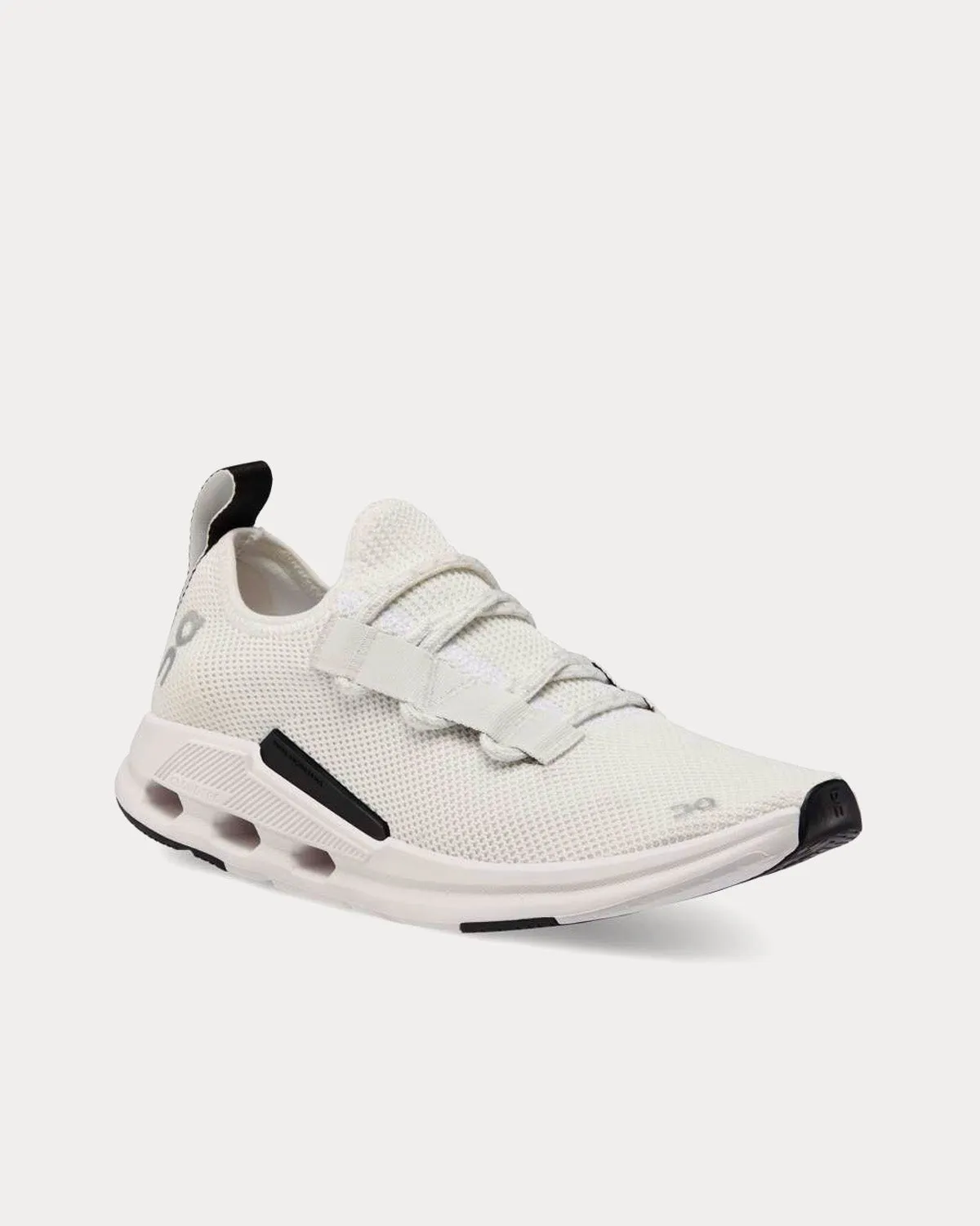 Cloudeasy Undyed / White / Black Running Shoes