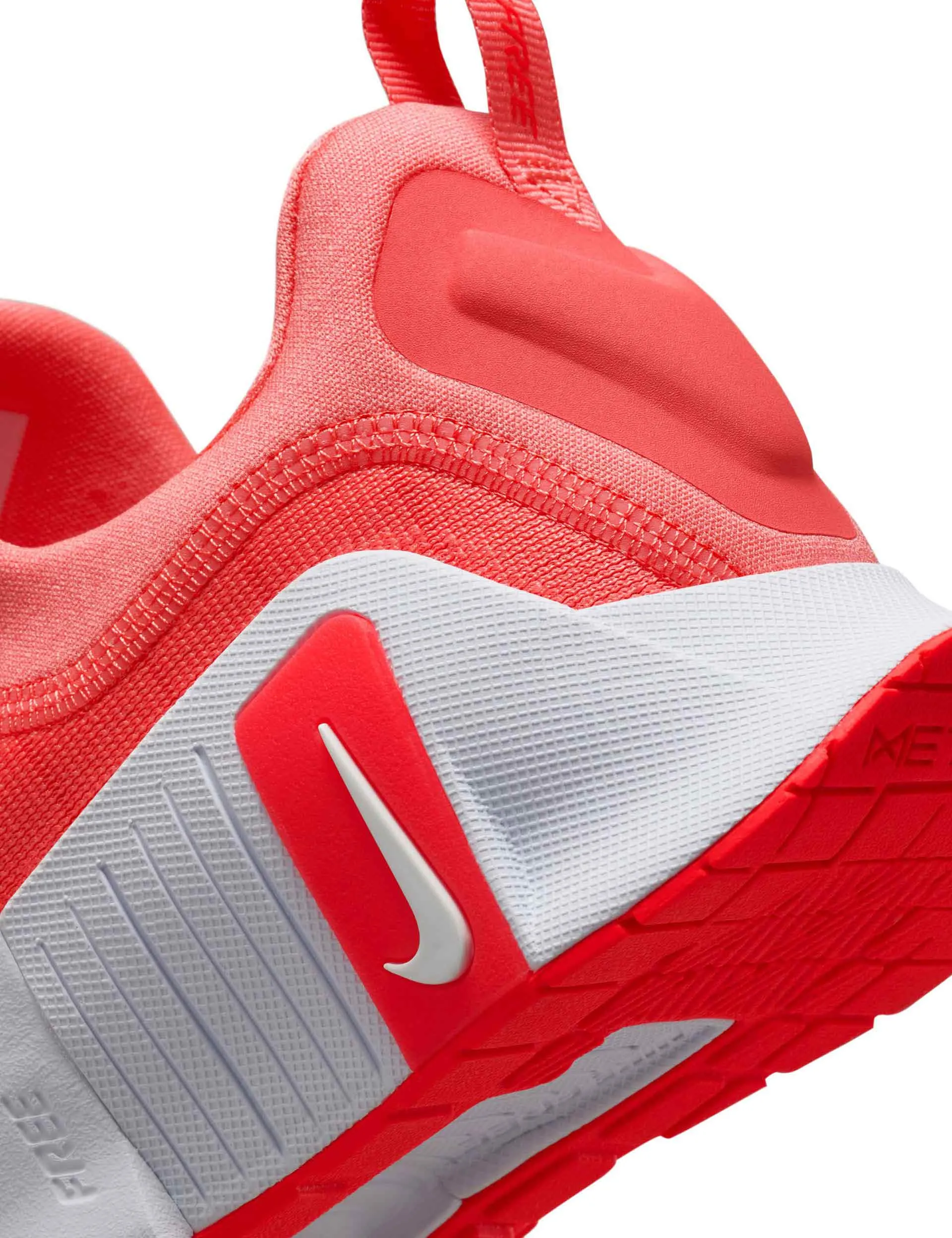 Free Metcon 6 Shoes - Magic Ember/Bright Crimson/White