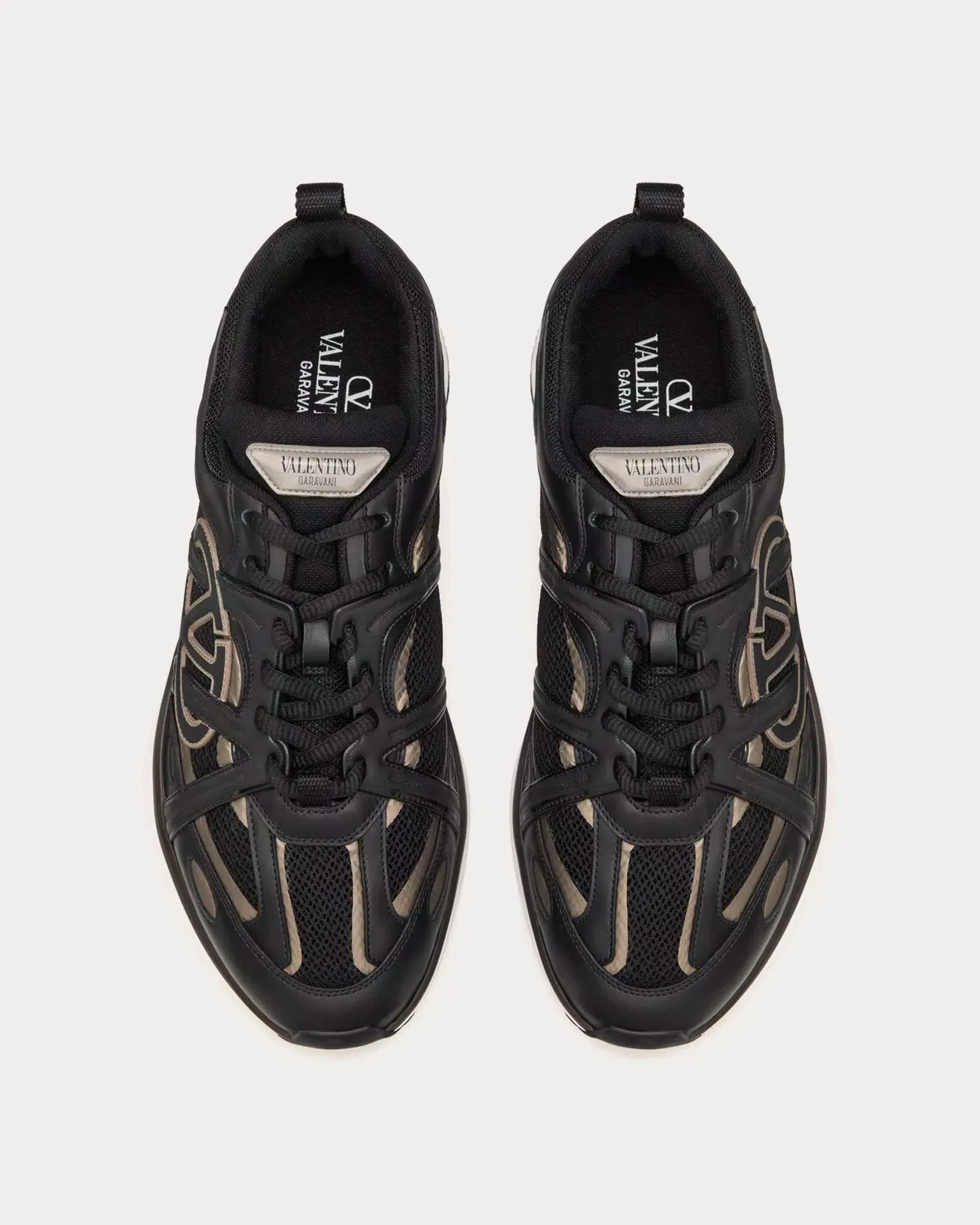 Vlogo Easyjog Calfskin & Fabric New Chinos / Black Low Top Sneakers