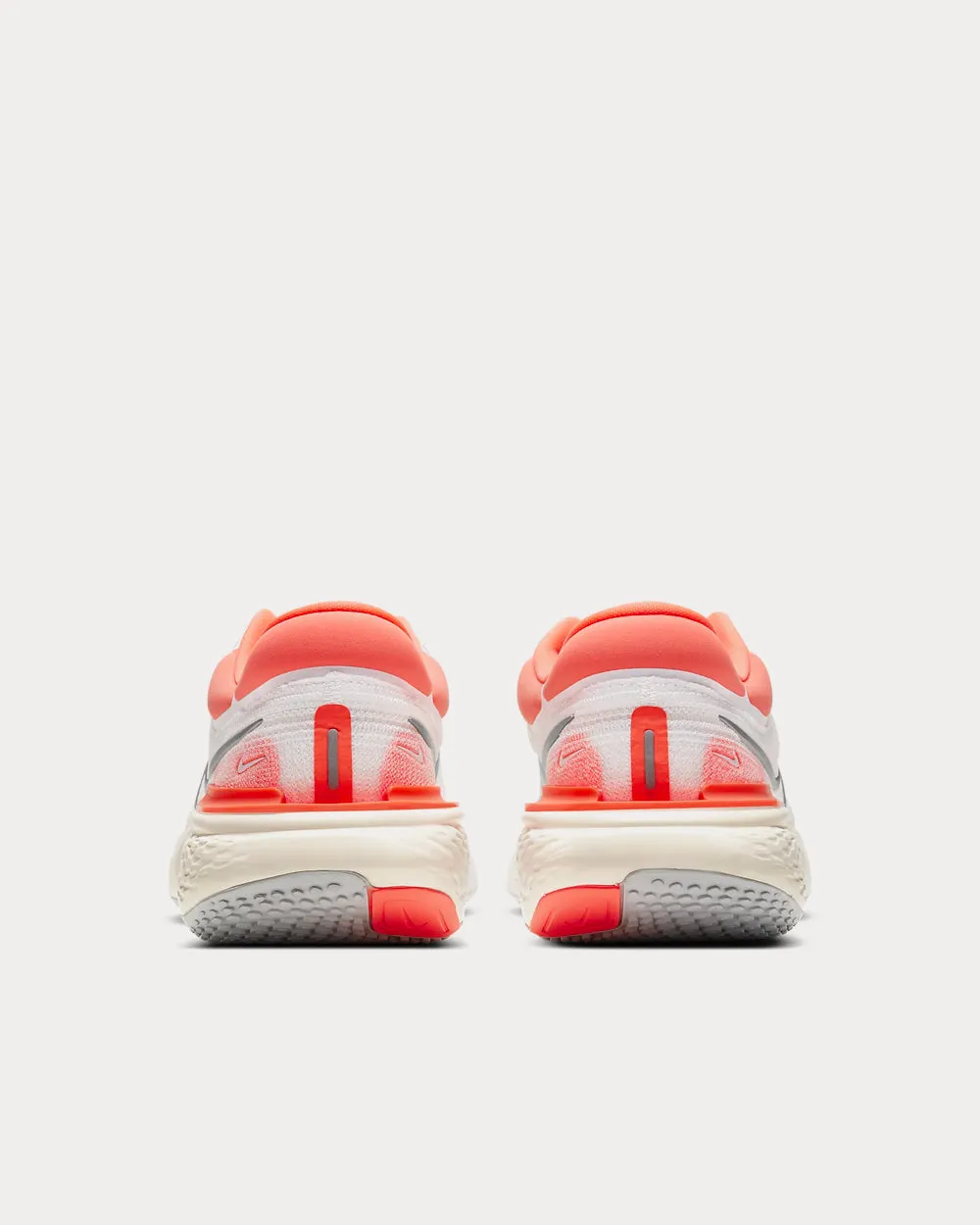 ZoomX Invincible Run Flyknit White/Bright Mango/Grey Running Shoes